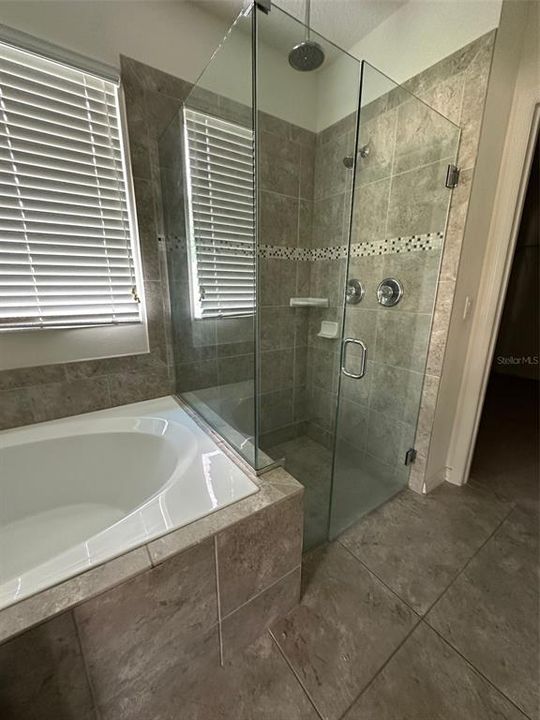 待售: $510,000 (4 贝兹, 2 浴室, 2534 平方英尺)