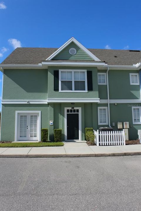 Recently Rented: $1,900 (4 beds, 3 baths, 1470 Square Feet)