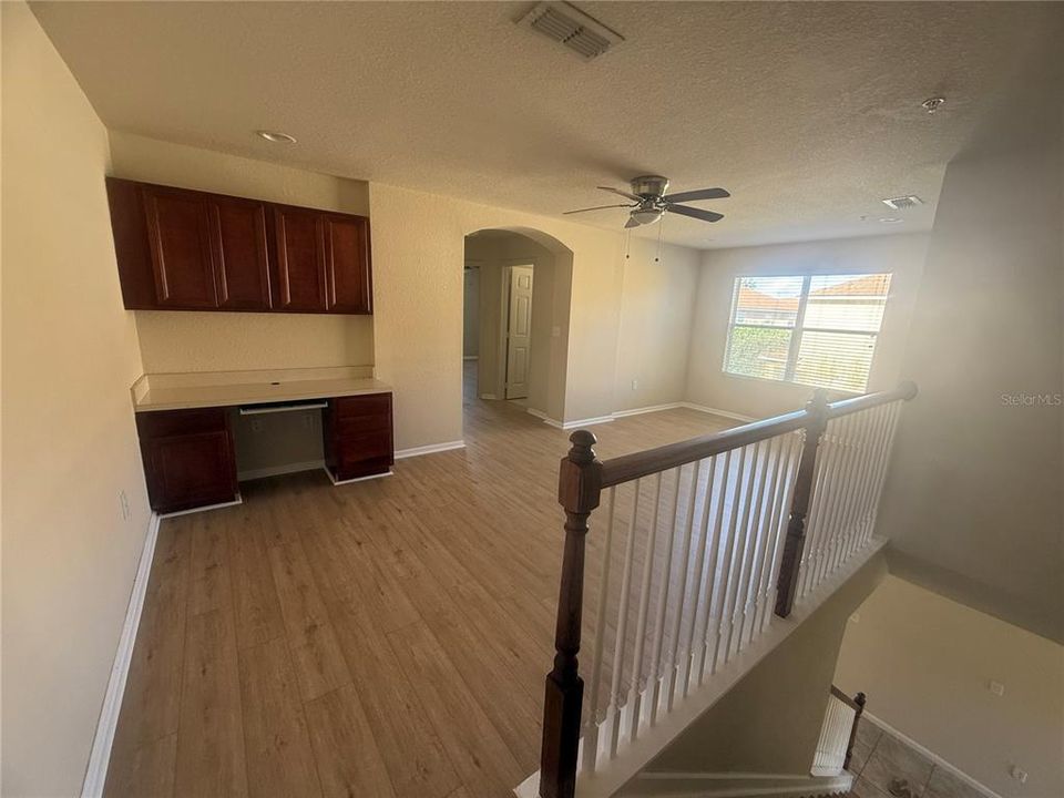 For Rent: $2,300 (3 beds, 2 baths, 2086 Square Feet)