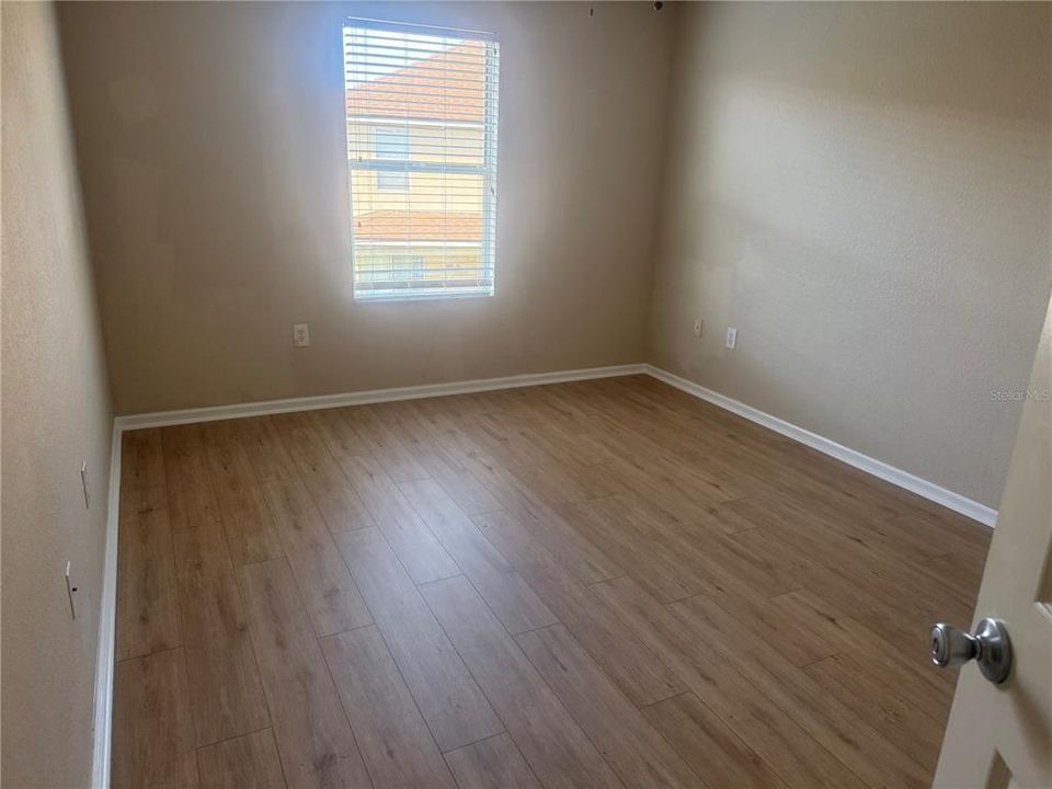 For Rent: $2,300 (3 beds, 2 baths, 2086 Square Feet)