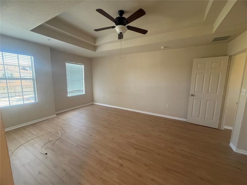 For Rent: $2,300 (3 beds, 2 baths, 2086 Square Feet)