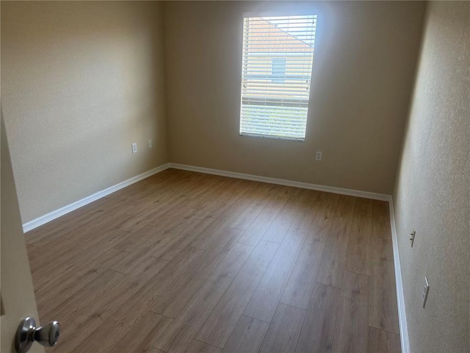 For Rent: $2,300 (3 beds, 2 baths, 2086 Square Feet)