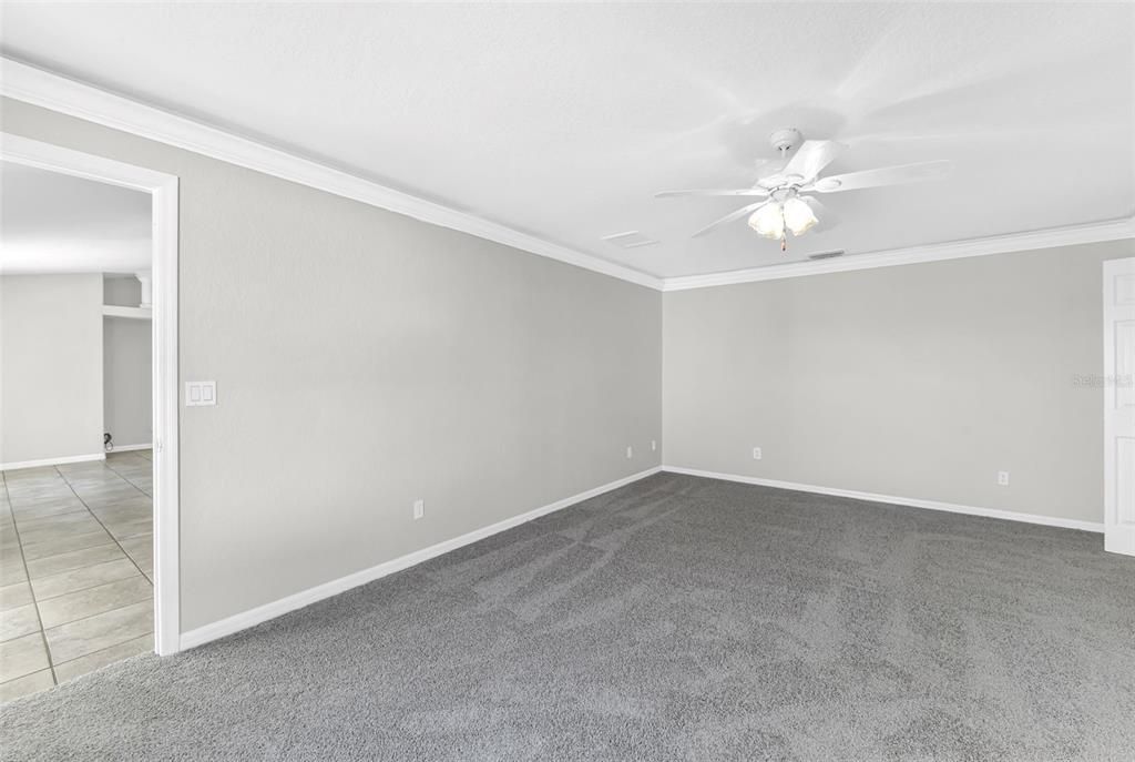 待售: $325,000 (3 贝兹, 2 浴室, 2000 平方英尺)