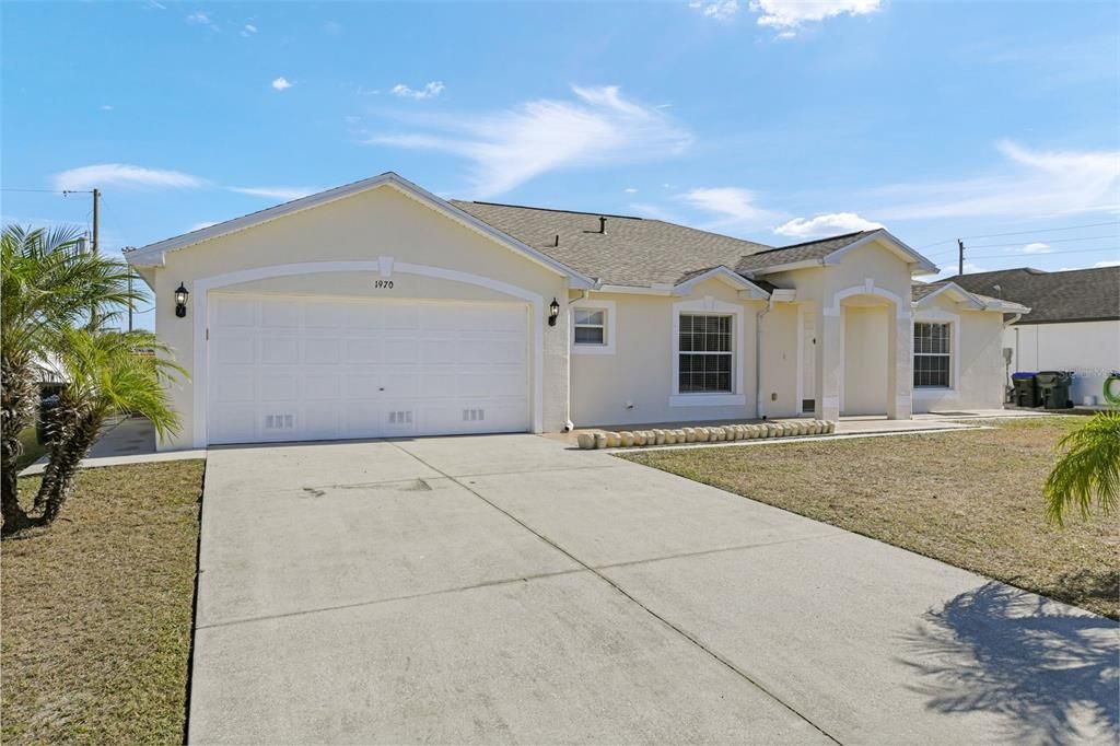 待售: $325,000 (3 贝兹, 2 浴室, 2000 平方英尺)