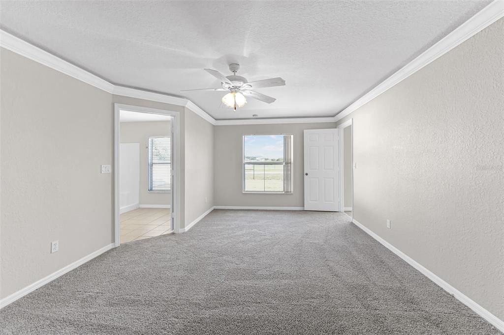 待售: $325,000 (3 贝兹, 2 浴室, 2000 平方英尺)