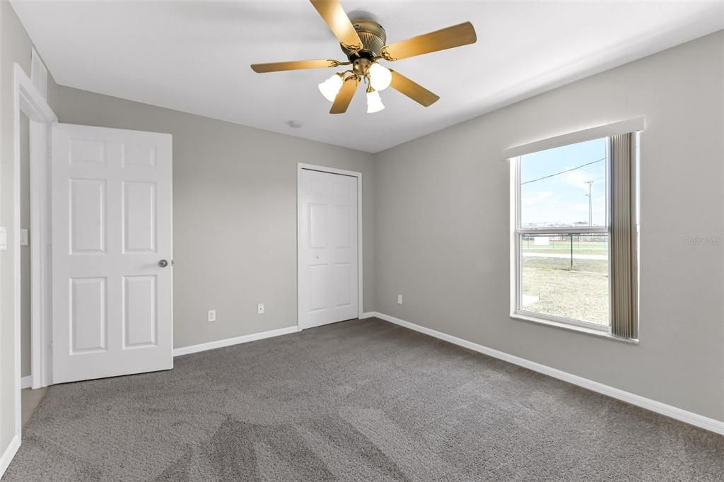 待售: $325,000 (3 贝兹, 2 浴室, 2000 平方英尺)