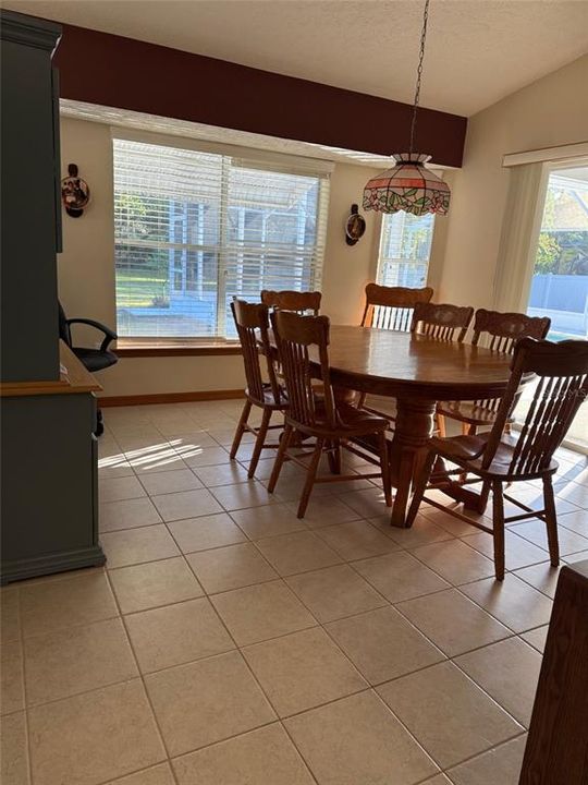 Active With Contract: $409,900 (3 beds, 2 baths, 2084 Square Feet)