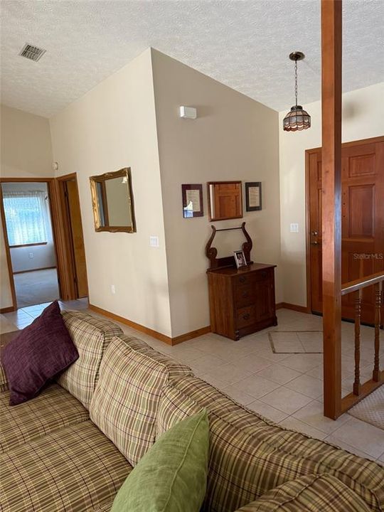 Active With Contract: $409,900 (3 beds, 2 baths, 2084 Square Feet)