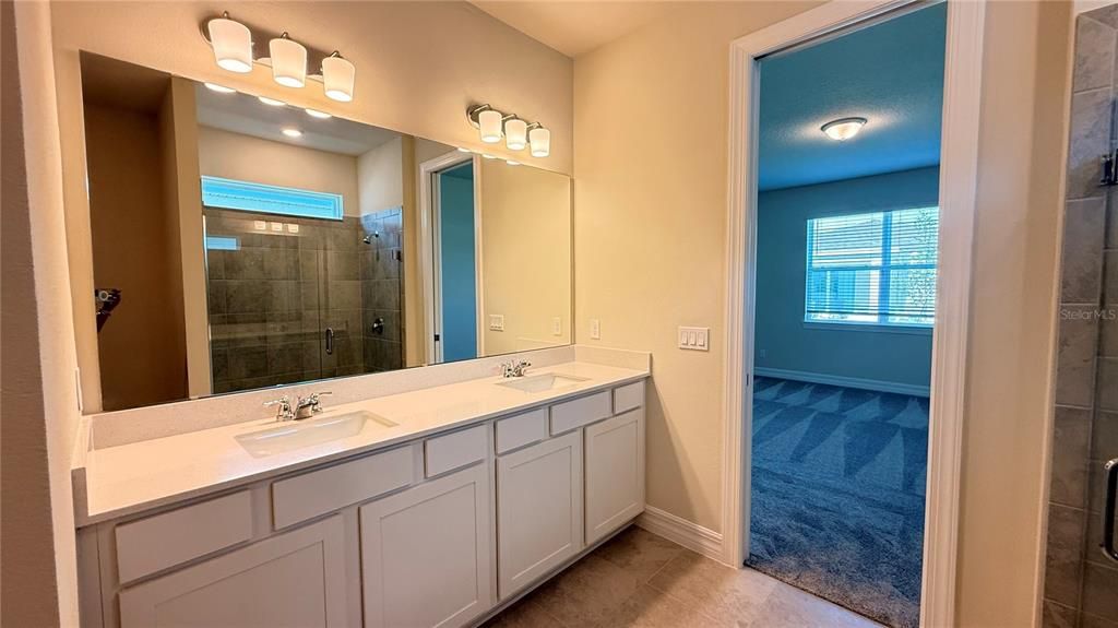 出租: $2,650 (4 贝兹, 3 浴室, 2258 平方英尺)