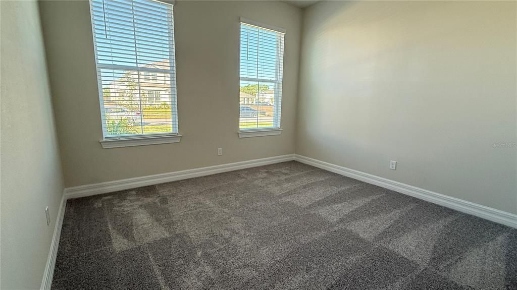 出租: $2,650 (4 贝兹, 3 浴室, 2258 平方英尺)