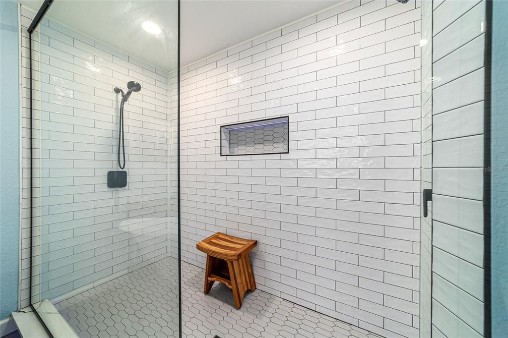 待售: $1,890,000 (4 贝兹, 3 浴室, 2905 平方英尺)