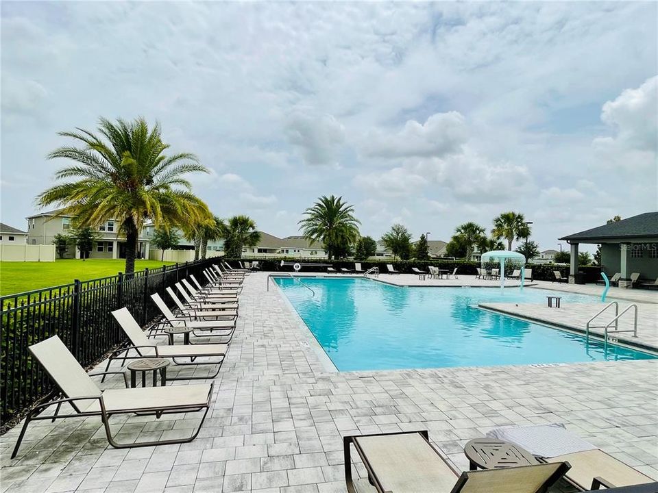 For Sale: $924,990 (7 beds, 5 baths, 4638 Square Feet)