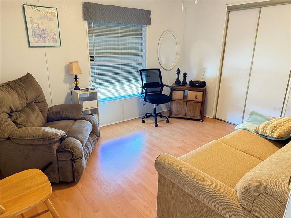 For Sale: $195,000 (2 beds, 2 baths, 1024 Square Feet)