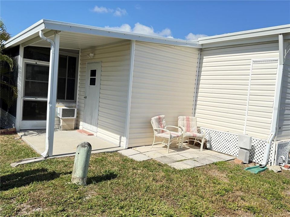 For Sale: $195,000 (2 beds, 2 baths, 1024 Square Feet)