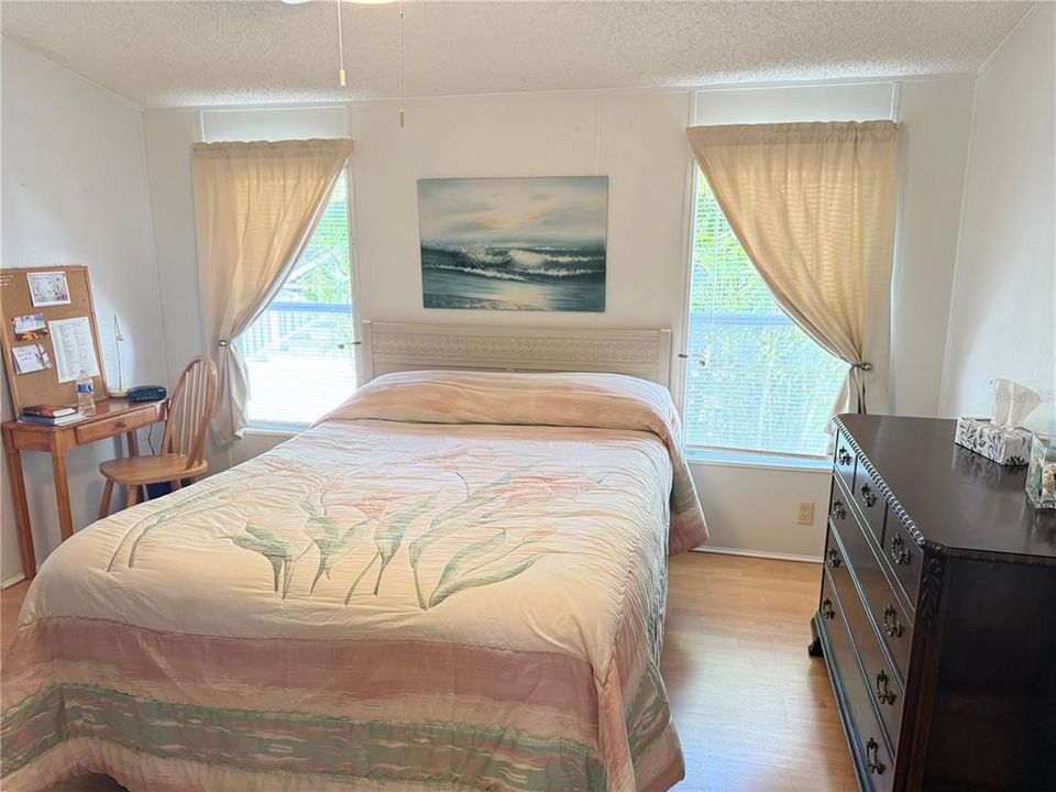 For Sale: $195,000 (2 beds, 2 baths, 1024 Square Feet)