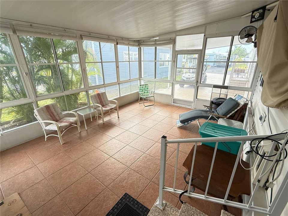 For Sale: $195,000 (2 beds, 2 baths, 1024 Square Feet)