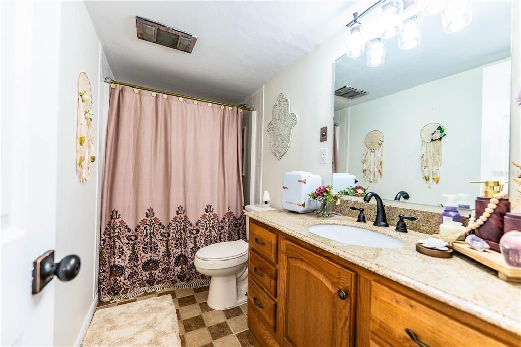 En Venta: $150,000 (2 camas, 2 baños, 1123 Pies cuadrados)