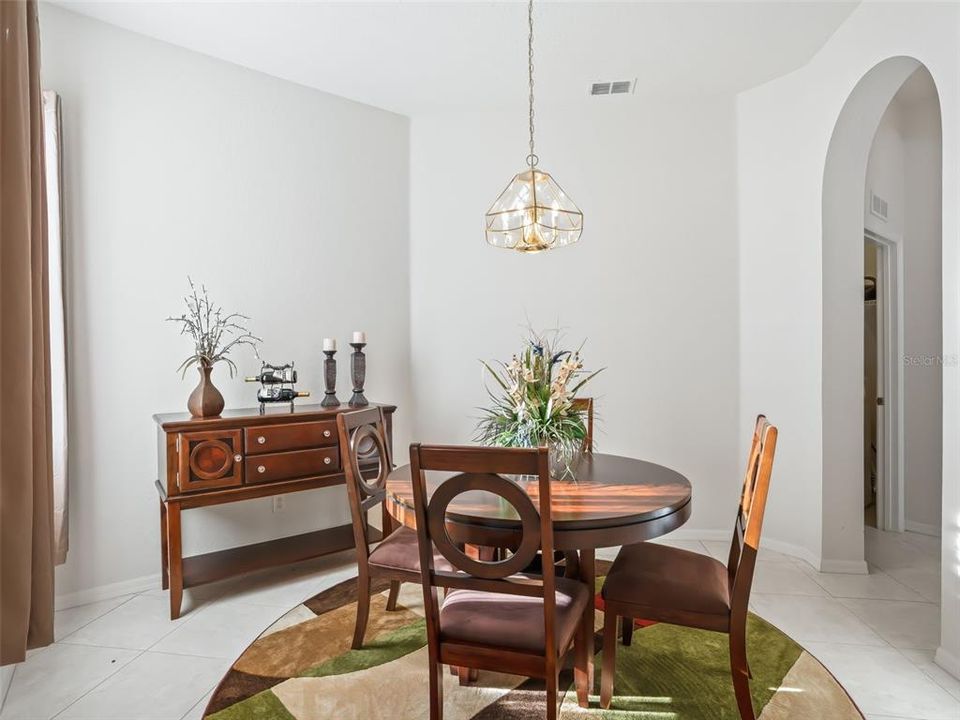 En Venta: $470,000 (3 camas, 2 baños, 1729 Pies cuadrados)