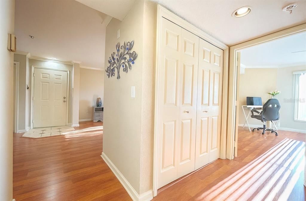 For Rent: $1,550 (1 beds, 1 baths, 792 Square Feet)