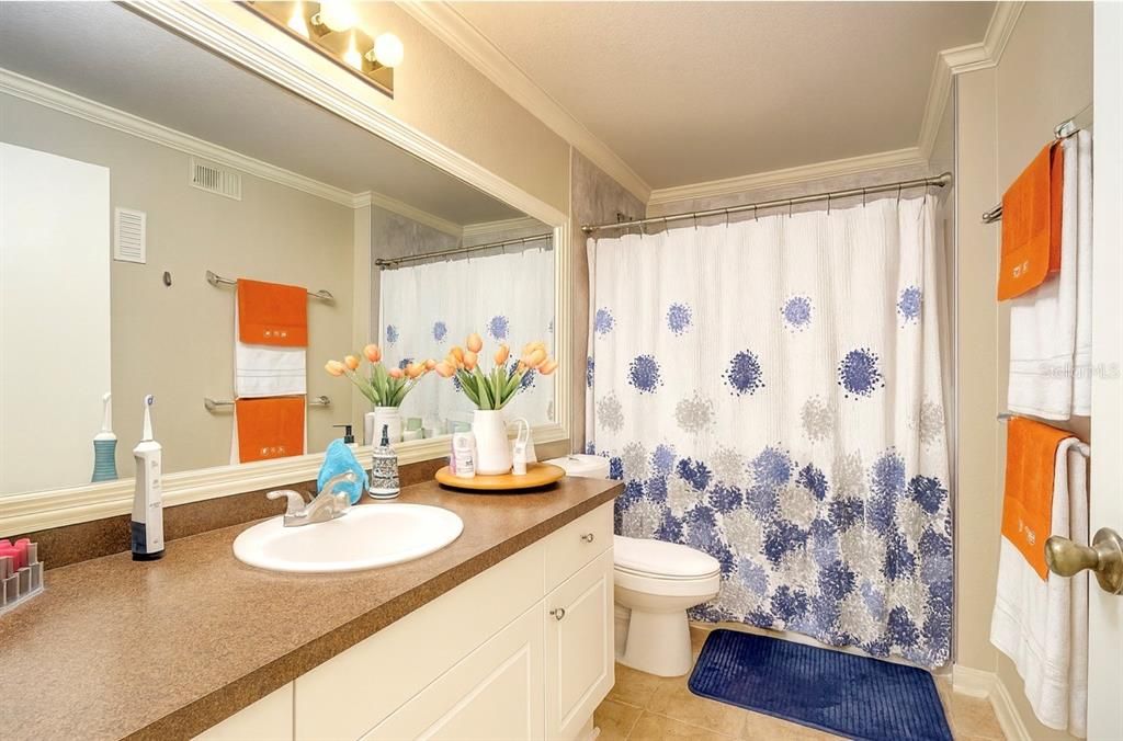 For Rent: $1,550 (1 beds, 1 baths, 792 Square Feet)