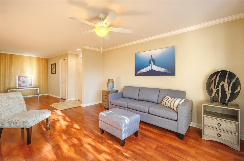 For Rent: $1,550 (1 beds, 1 baths, 792 Square Feet)