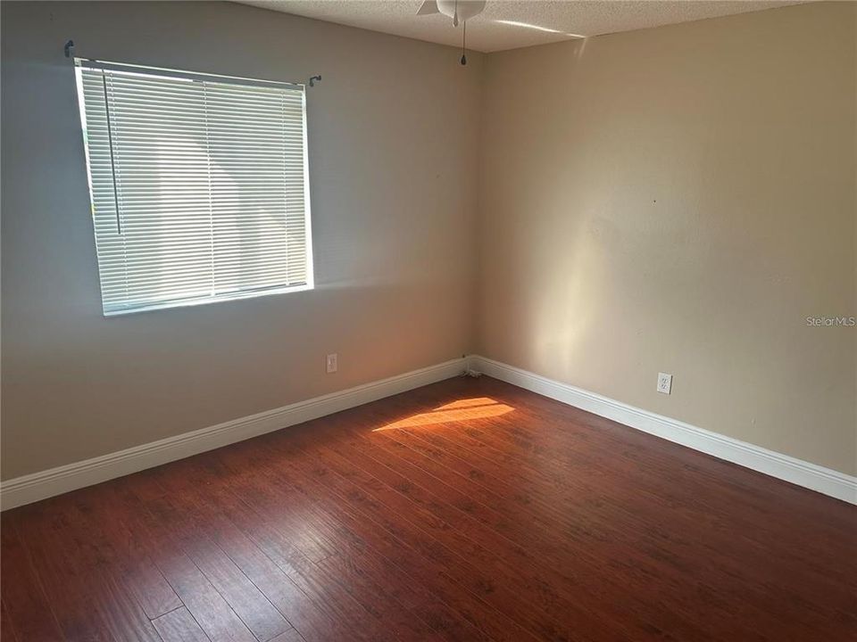 Active With Contract: $2,600 (4 beds, 2 baths, 1916 Square Feet)