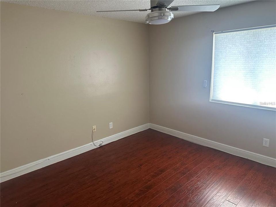 Active With Contract: $2,600 (4 beds, 2 baths, 1916 Square Feet)