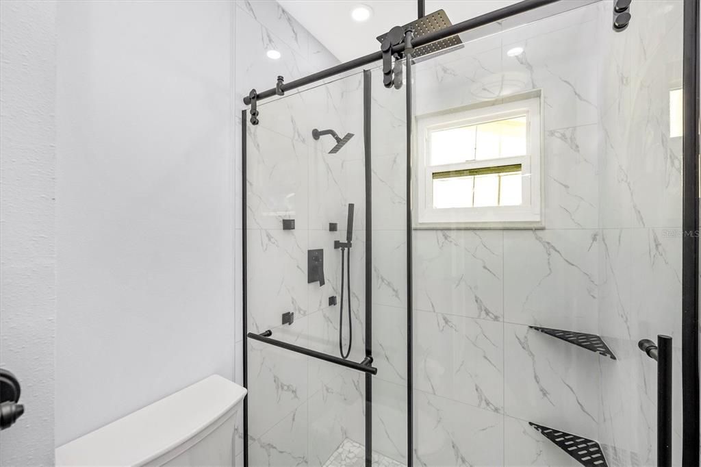 For Sale: $514,000 (3 beds, 2 baths, 1803 Square Feet)