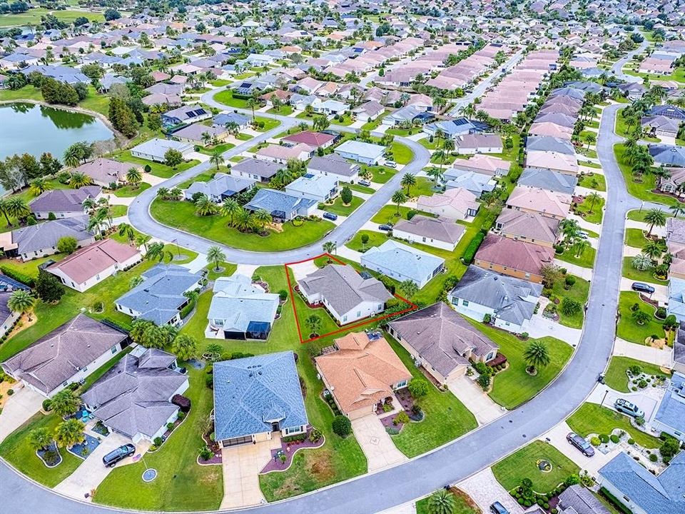 Под контрактом: $410,000 (3 спален, 2 ванн, 1508 Квадратных фут)