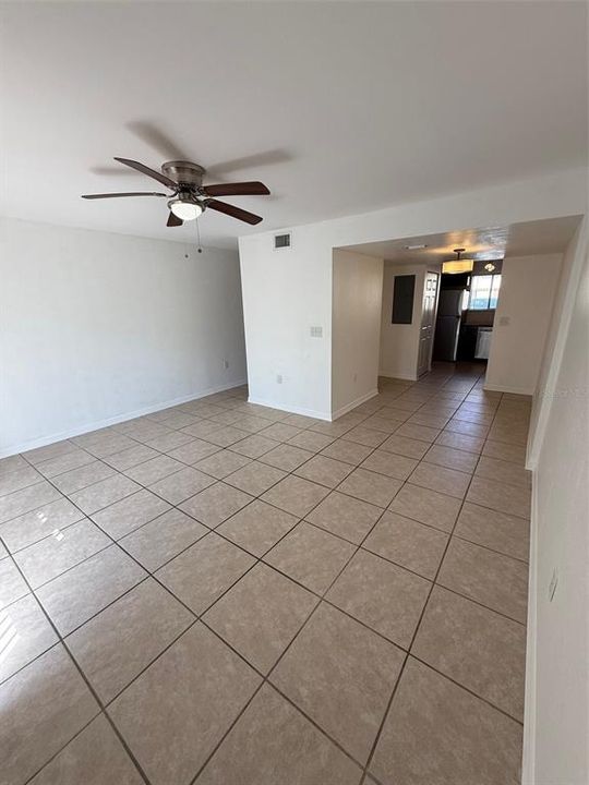 出租: $1,650 (2 贝兹, 1 浴室, 1032 平方英尺)