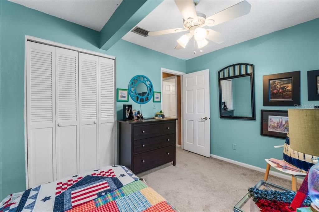 En Venta: $359,900 (3 camas, 2 baños, 1768 Pies cuadrados)