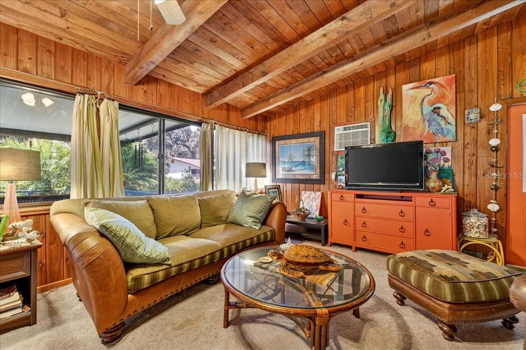 En Venta: $359,900 (3 camas, 2 baños, 1768 Pies cuadrados)