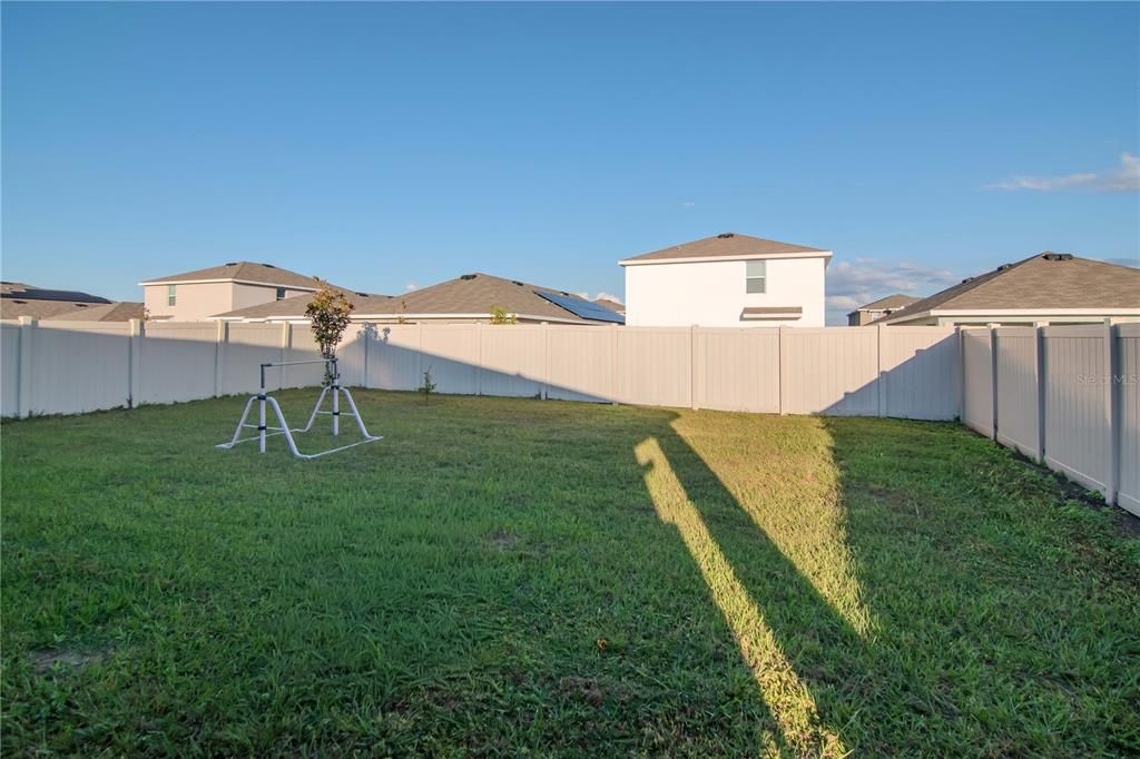 待售: $375,000 (4 贝兹, 2 浴室, 1846 平方英尺)