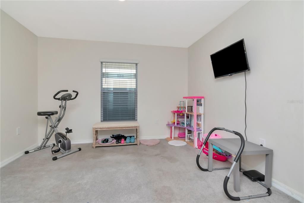 待售: $375,000 (4 贝兹, 2 浴室, 1846 平方英尺)