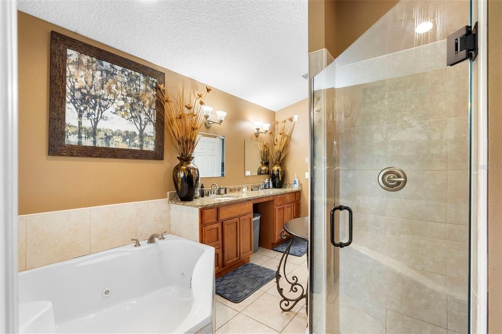 For Sale: $349,900 (3 beds, 2 baths, 1849 Square Feet)