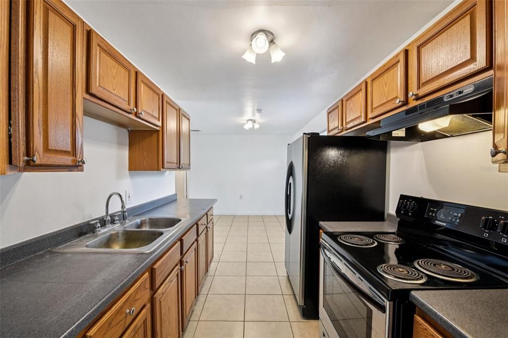 En Venta: $225,000 (3 camas, 1 baños, 1128 Pies cuadrados)