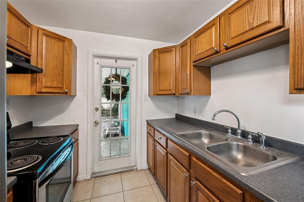 En Venta: $225,000 (3 camas, 1 baños, 1128 Pies cuadrados)