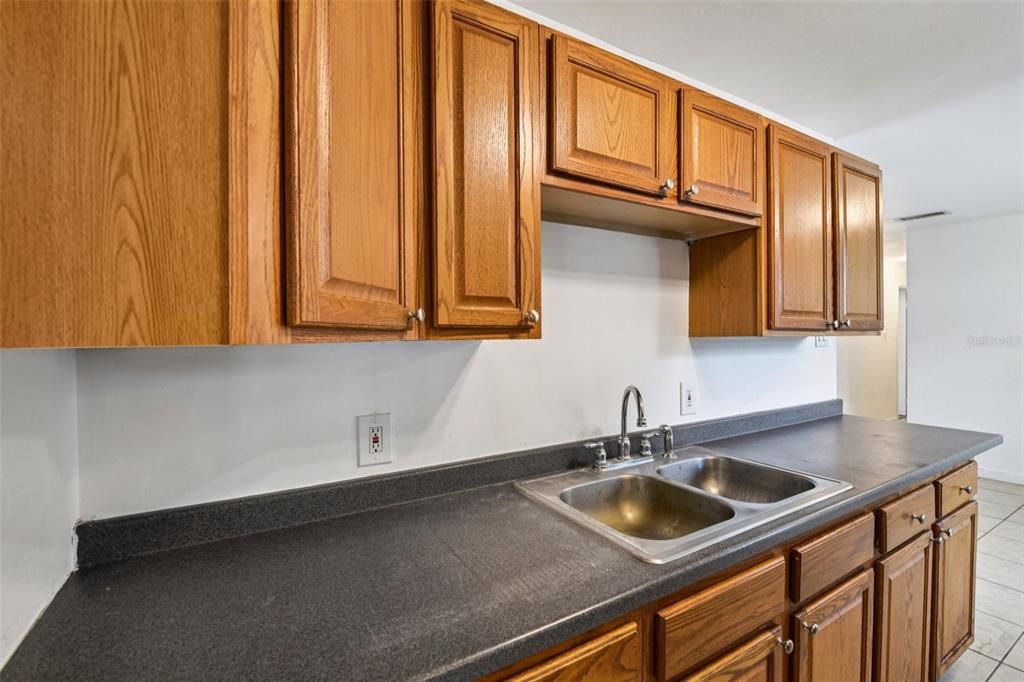 En Venta: $225,000 (3 camas, 1 baños, 1128 Pies cuadrados)