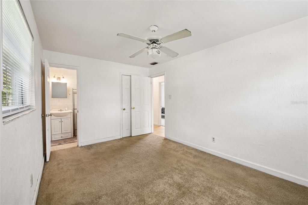 En Venta: $225,000 (3 camas, 1 baños, 1128 Pies cuadrados)