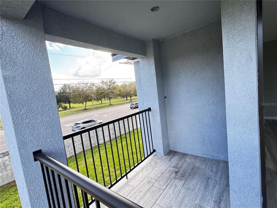 For Sale: $475,000 (3 beds, 2 baths, 1209 Square Feet)