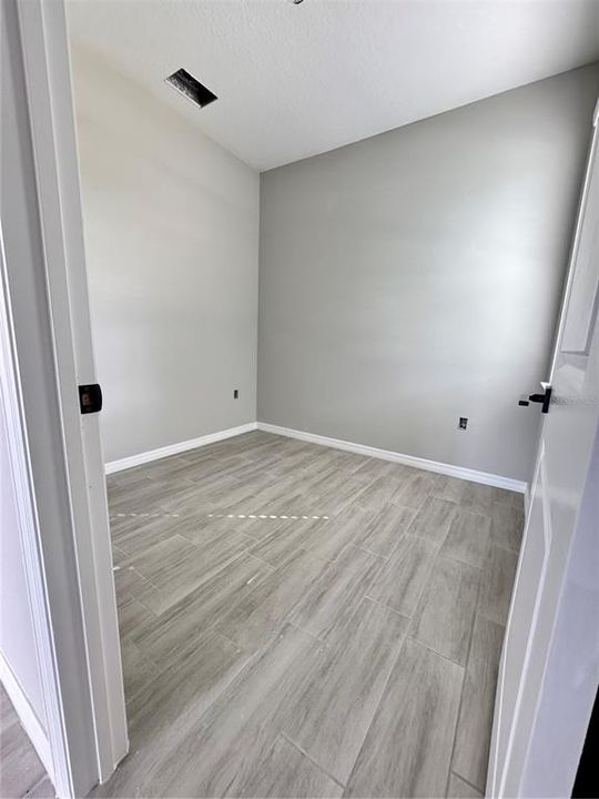 For Sale: $475,000 (3 beds, 2 baths, 1209 Square Feet)