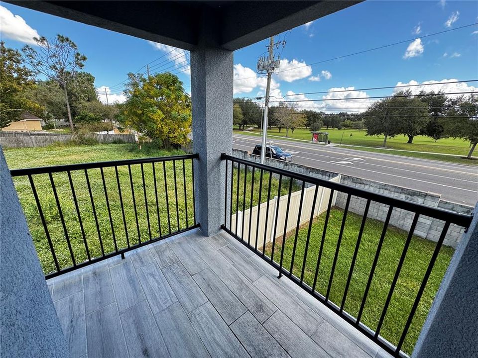 For Sale: $475,000 (3 beds, 2 baths, 1209 Square Feet)