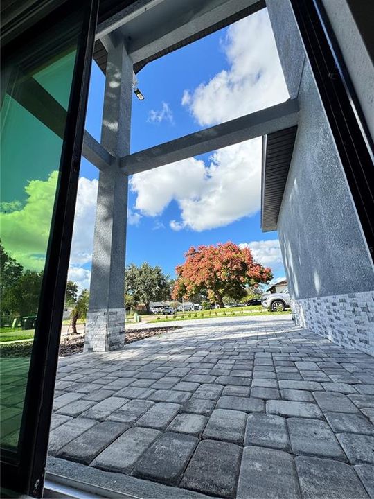 For Sale: $475,000 (3 beds, 2 baths, 1209 Square Feet)