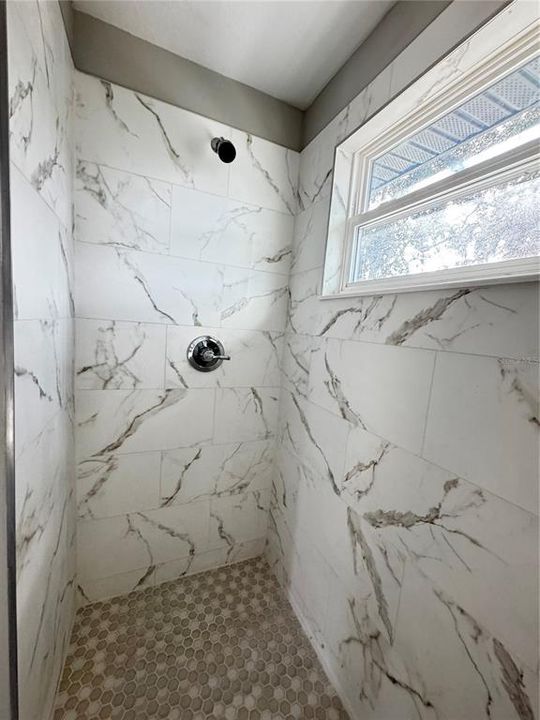 For Sale: $475,000 (3 beds, 2 baths, 1209 Square Feet)