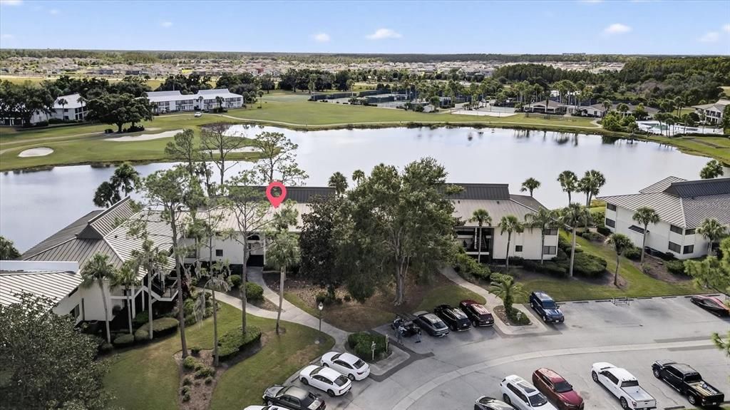 待售: $224,000 (1 贝兹, 1 浴室, 819 平方英尺)