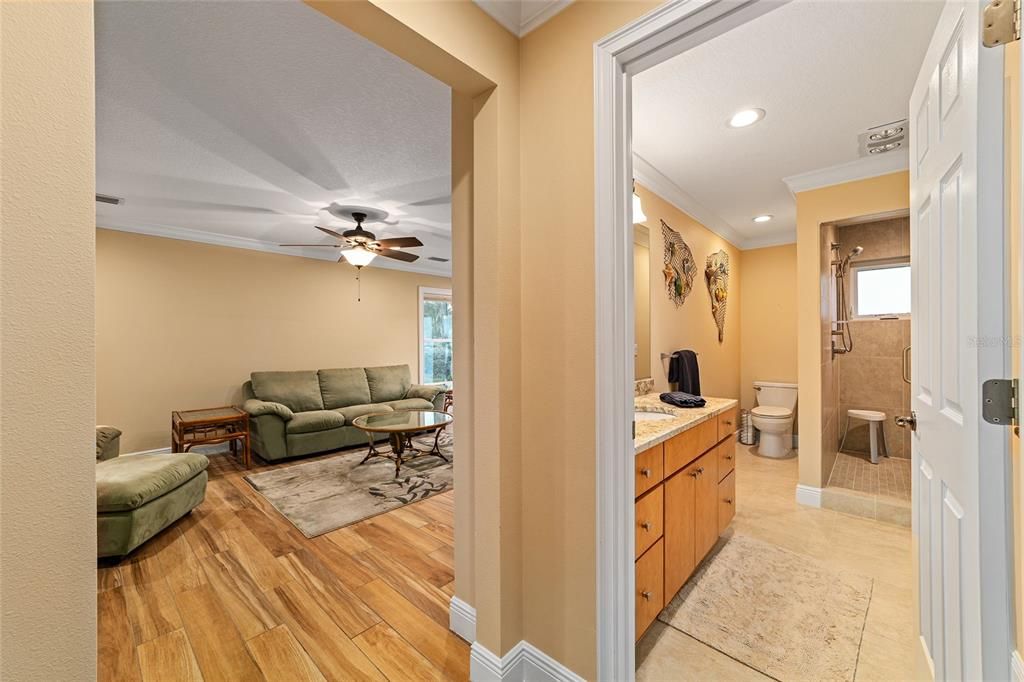 For Sale: $1,049,000 (3 beds, 3 baths, 3540 Square Feet)