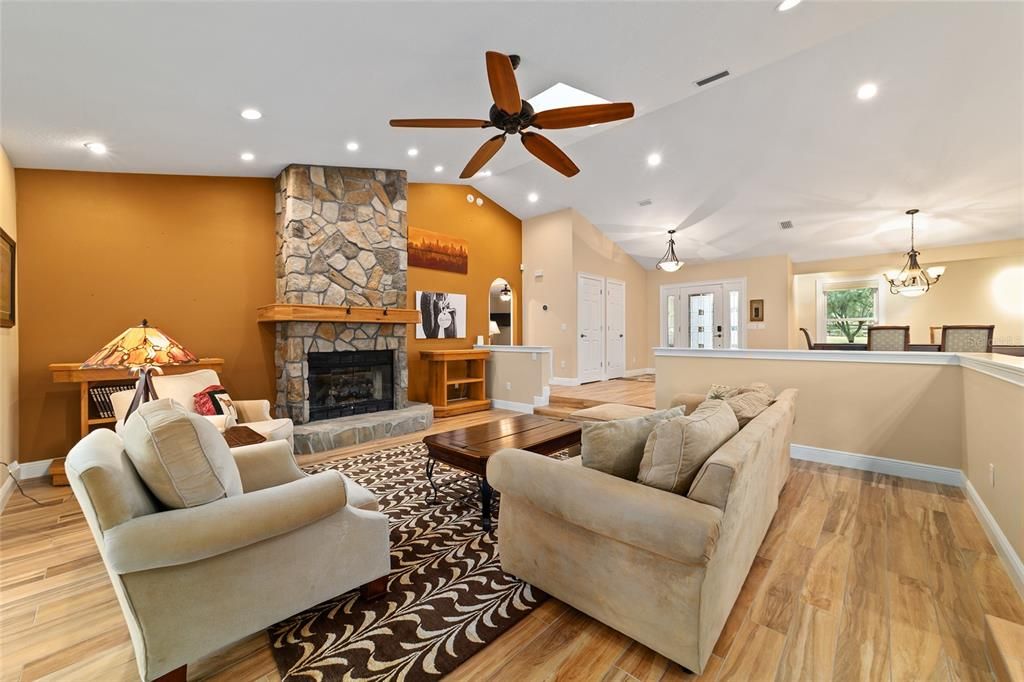 For Sale: $1,049,000 (3 beds, 3 baths, 3540 Square Feet)