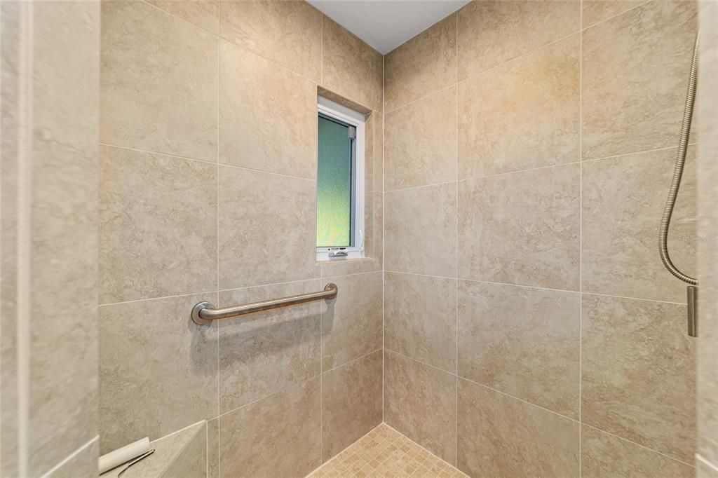 For Sale: $1,049,000 (3 beds, 3 baths, 3540 Square Feet)