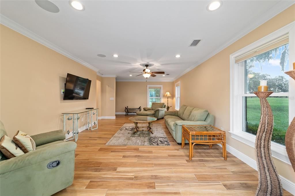 For Sale: $1,049,000 (3 beds, 3 baths, 3540 Square Feet)