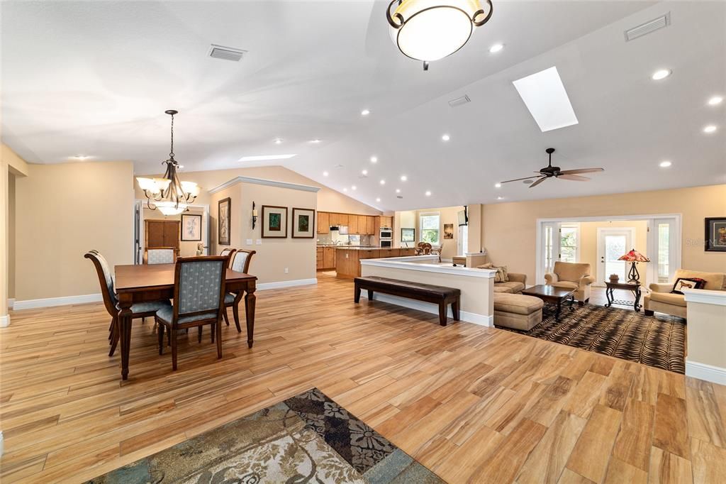 For Sale: $1,049,000 (3 beds, 3 baths, 3540 Square Feet)